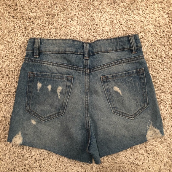 Ultra high rise jean shorts - Picture 3 of 4